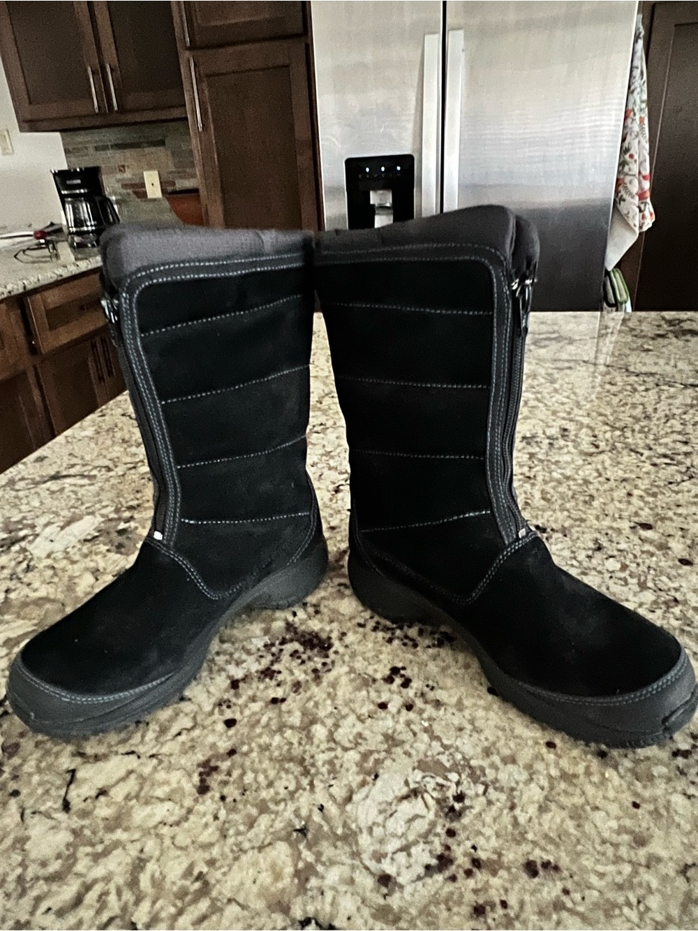 Merrell Winter Boots - Picture 6 of 10
